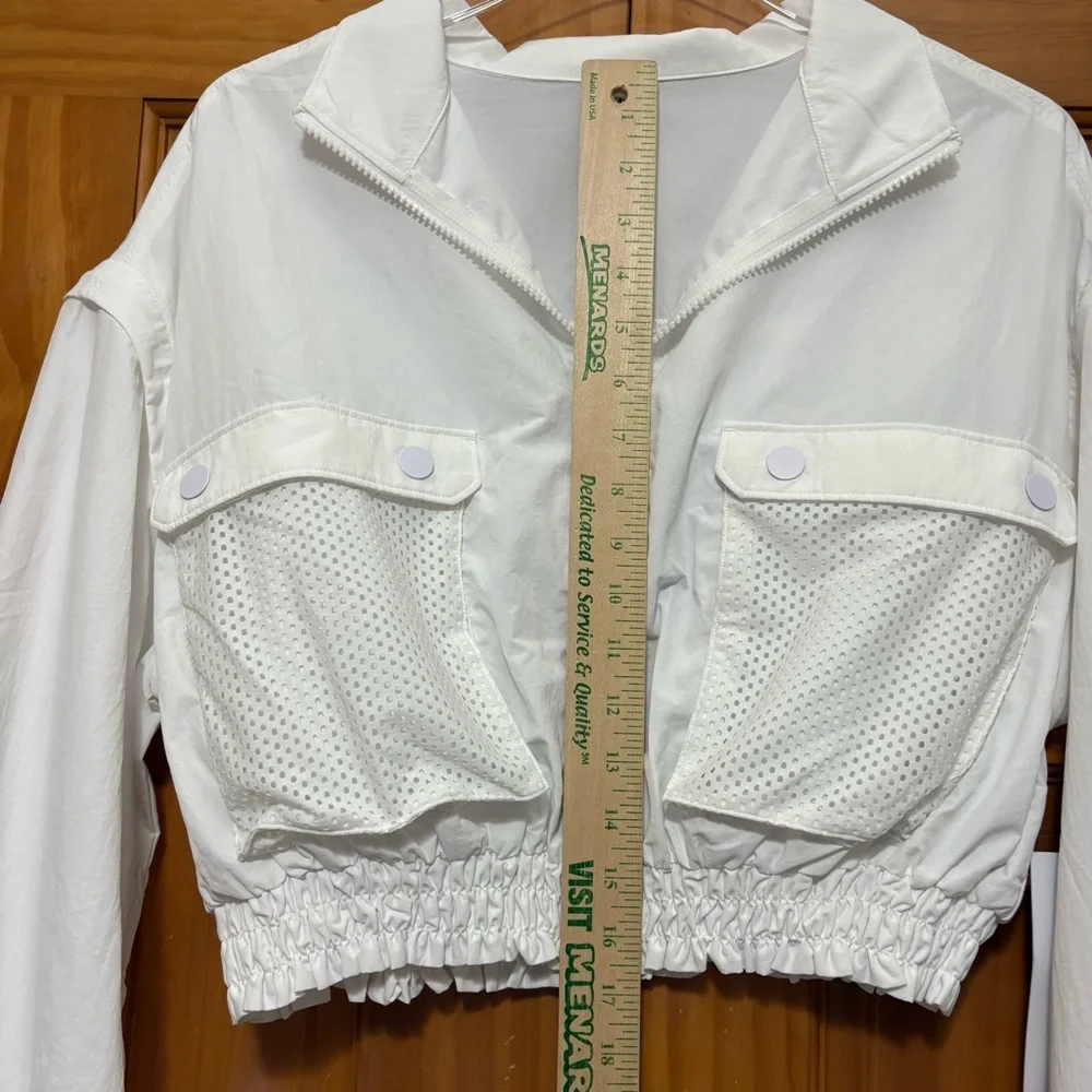 Spiritual Gangster White Cropped Windbreaker Jacket Size Small NWT - Picture 12 of 12
